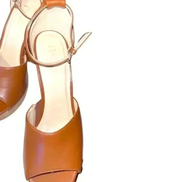 Nicole Miller Leather Platform Block Heel - Picture 5 of 15